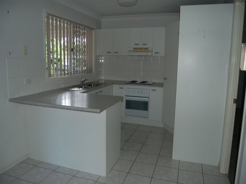 7 Rosegum Rise, Regents Park QLD 4118
