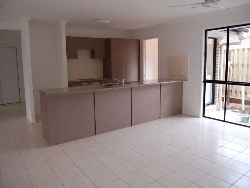 6 Pebbles Court, Berrinba QLD 4117