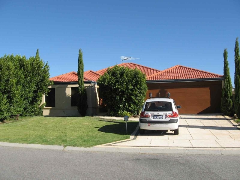 32 Clydebank Crescent, Kinross WA 6028