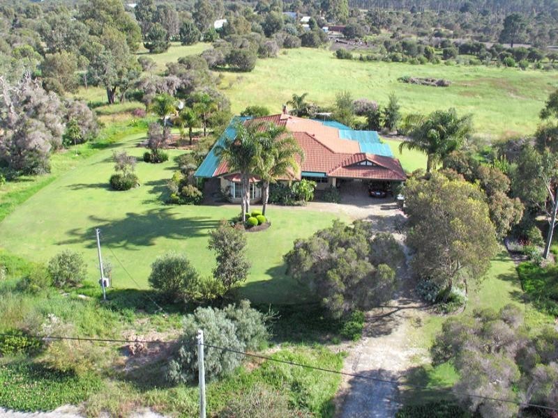 115 Via Vista Drive, Mariginiup WA 6065