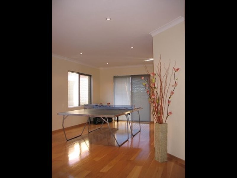 39 Prendiville Avenue, Ocean Reef WA 6027