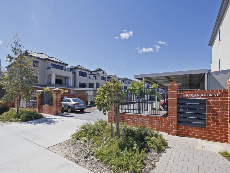 18/1 Sunlander Drive, Currambine WA 6028
