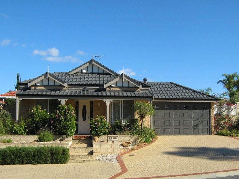 35 Delonix Circle, Woodvale WA 6026