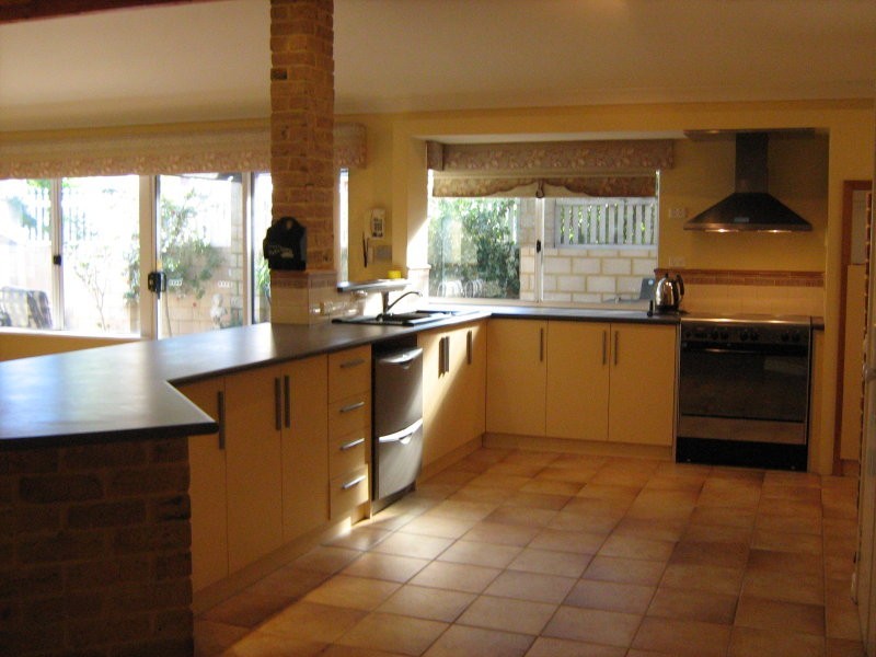 35 Delonix Circle, Woodvale WA 6026