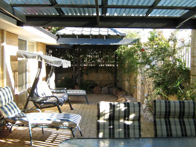 35 Delonix Circle, Woodvale WA 6026