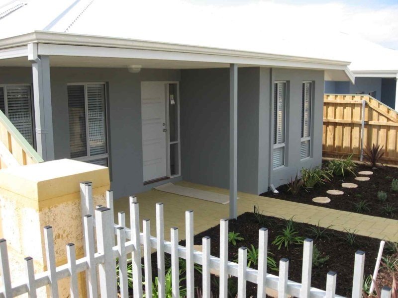 5 Windy Lane, Yanchep WA 6035