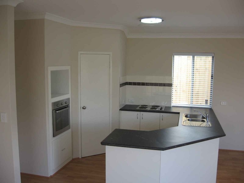 5 Windy Lane, Yanchep WA 6035