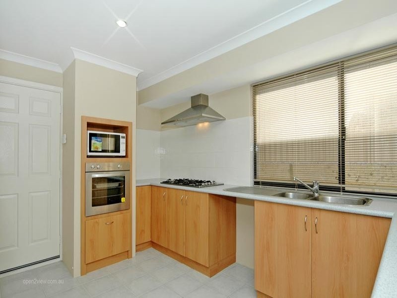 16 Vanderlin Crescent, Ridgewood WA 6030