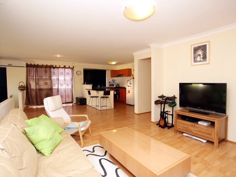 32 Clydebank Crescent, Kinross WA 6028