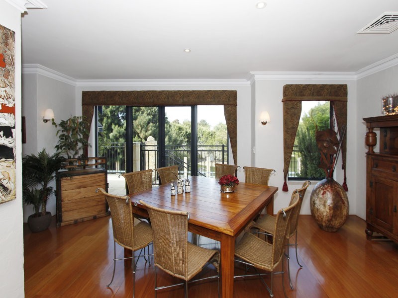 26 Moonflight Crescent, Iluka WA 6028