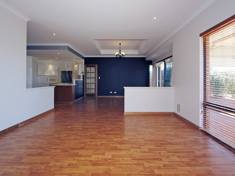 16 Tidworth Elbow, Butler WA 6036