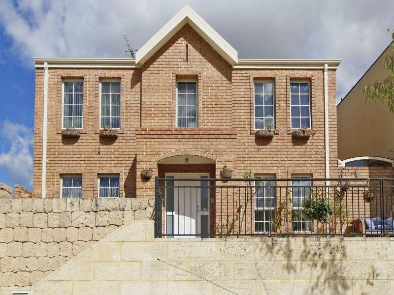 39 Lakeside Drive, Joondalup WA 6027