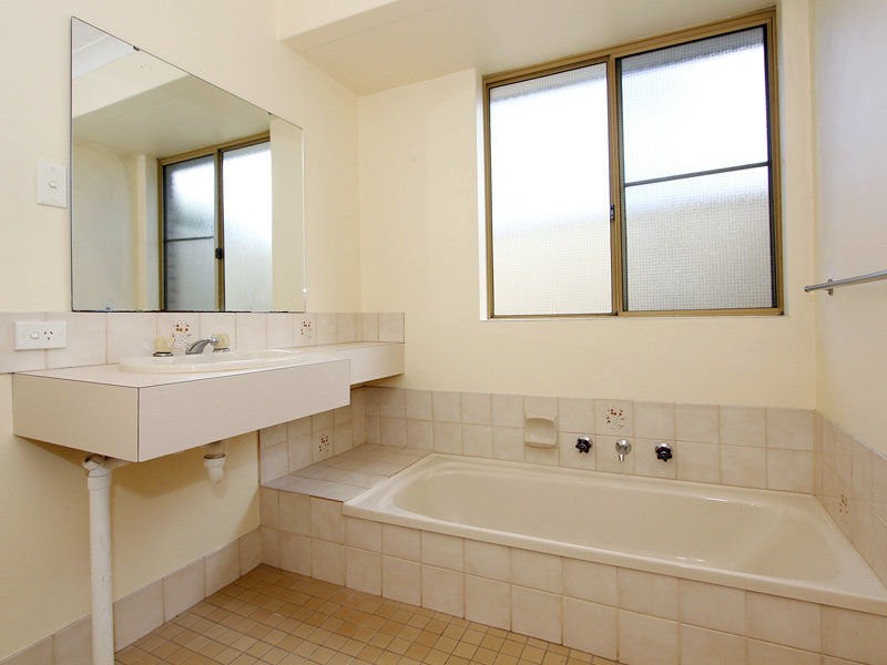 10/87 Creaney Drive, Kingsley WA 6026