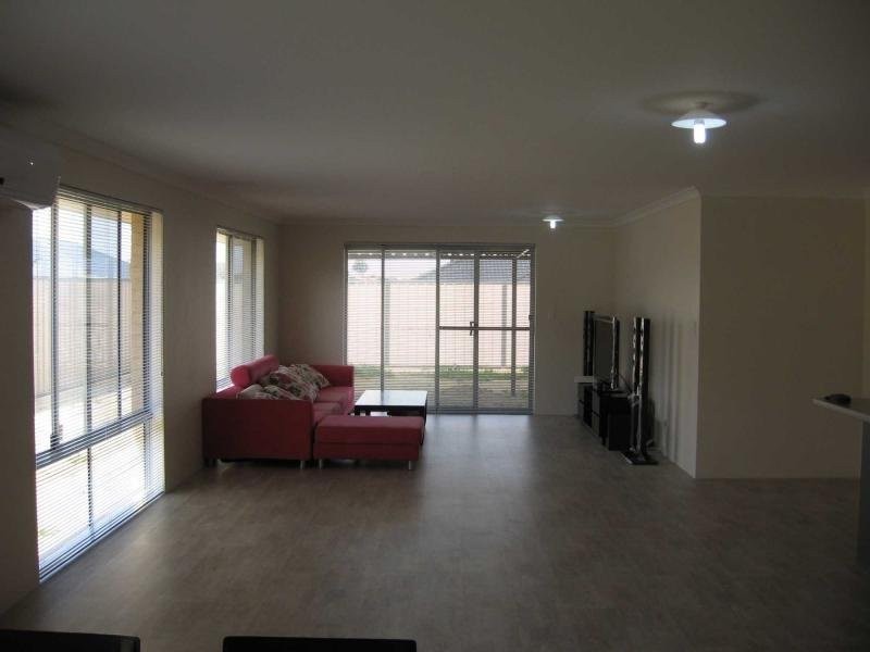 106 Stockholm Road, Wanneroo WA 6065