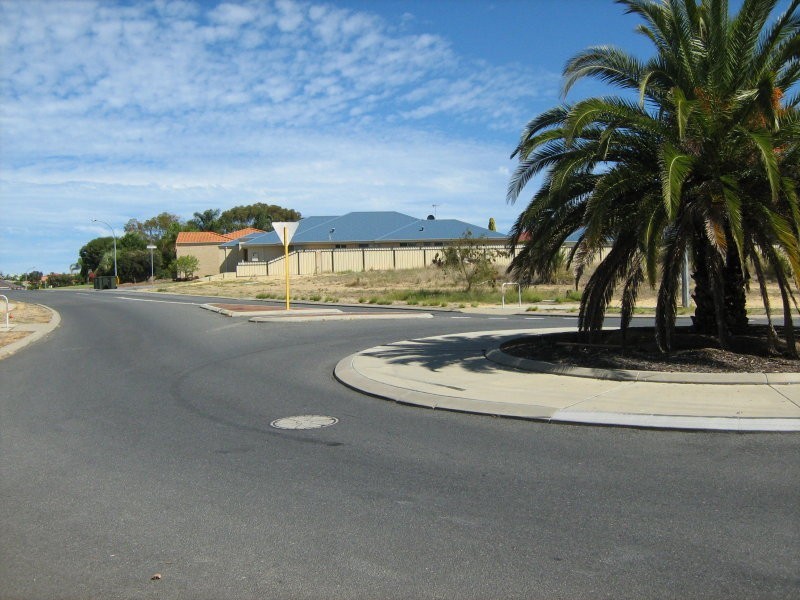 69 Timberlane Drive, Woodvale WA 6026