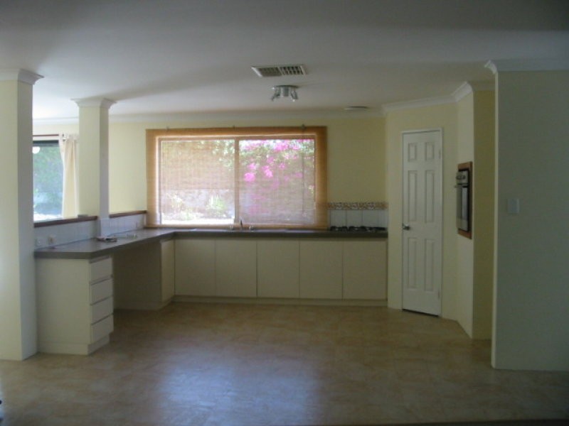 10 Ailsacraig Ramble, Kinross WA 6028