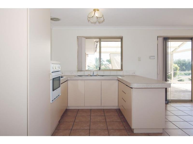 1 Sunvest Place, Merriwa WA 6030