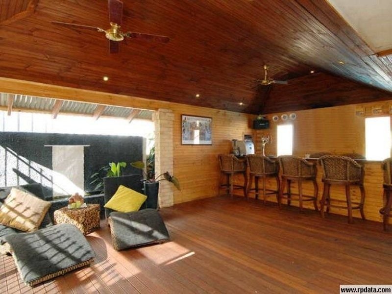 8 Manhattan Avenue, Iluka WA 6028