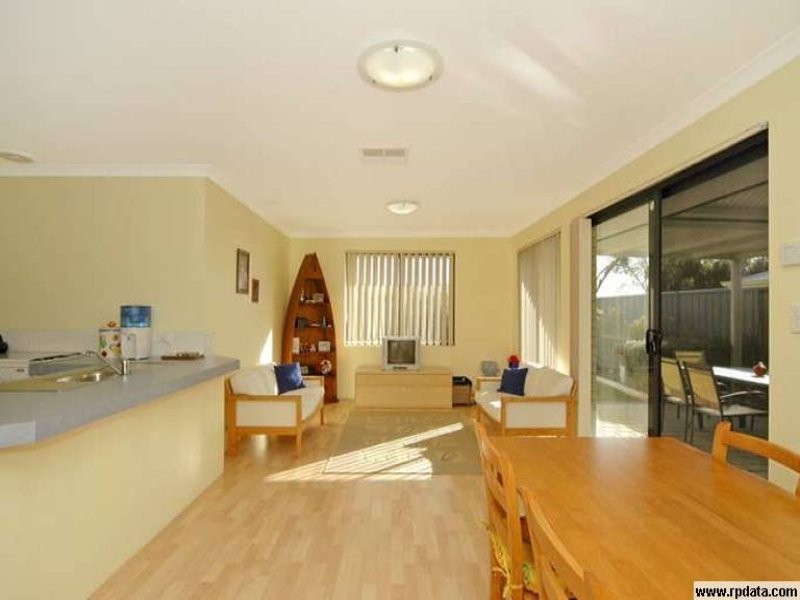15 Tomago Way, Merriwa WA 6030