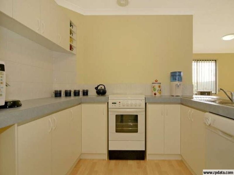 15 Tomago Way, Merriwa WA 6030