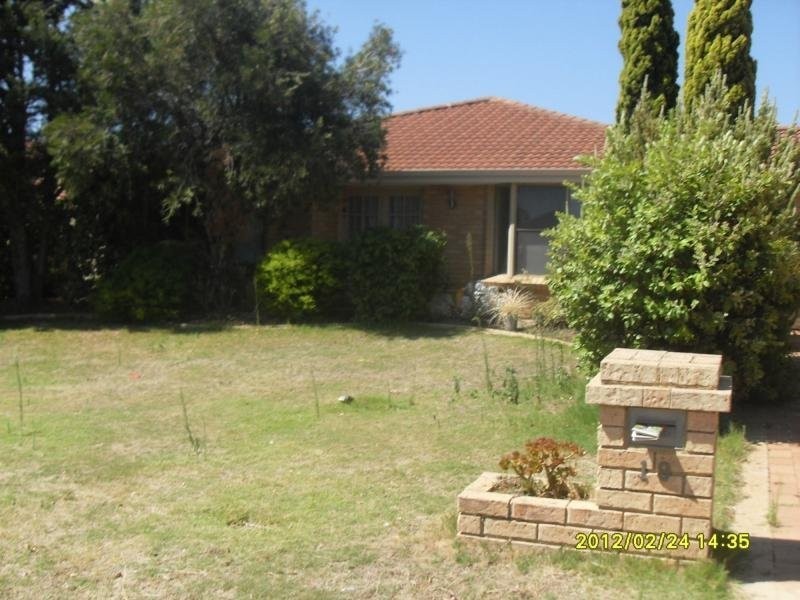 19 Pinegrove Mews, Currambine WA 6028
