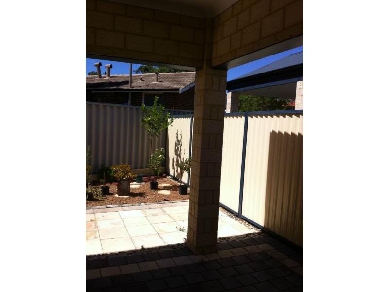 2/42 Amberley Way, Westminster WA 6061