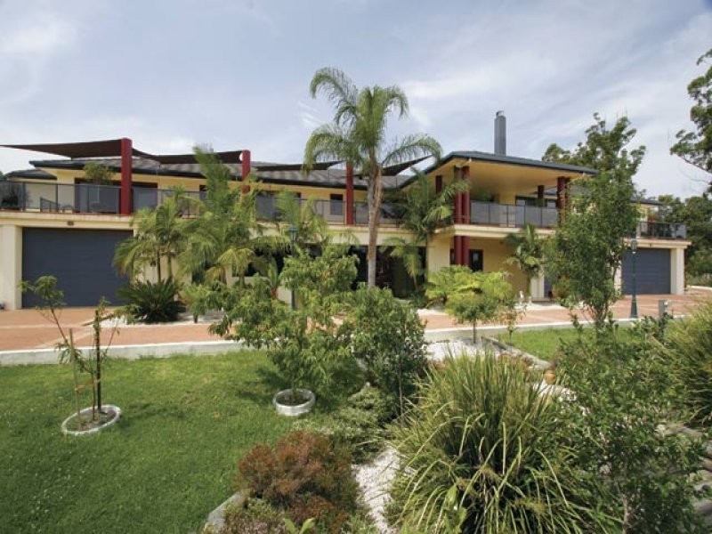 446 Terrigal Dr, Terrigal NSW 2260