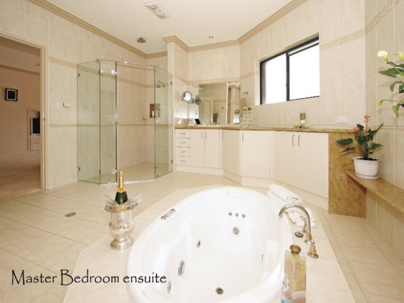 446 Terrigal Dr, Terrigal NSW 2260