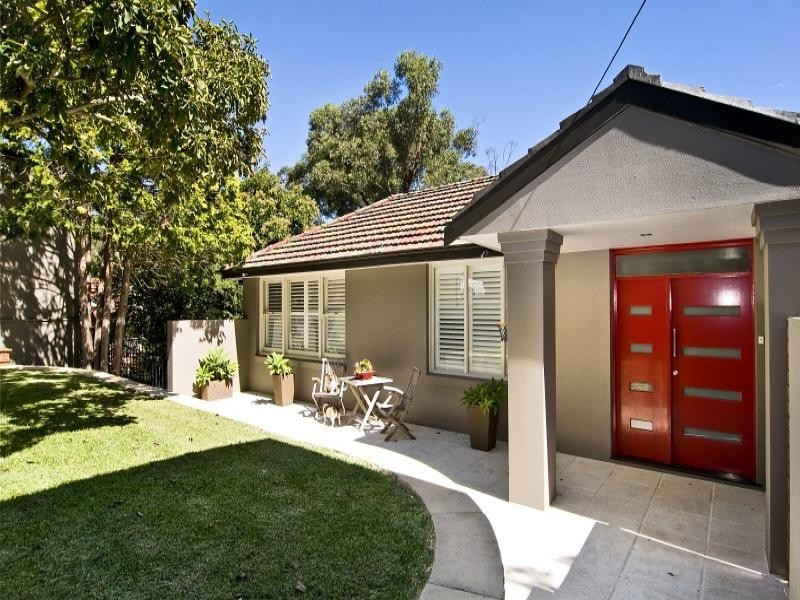 11 Cramer Crescent, Chatswood NSW 2067