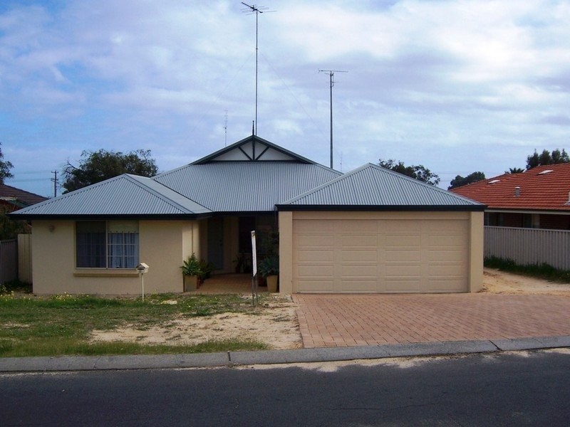 12 Anna Road, Australind WA 6233
