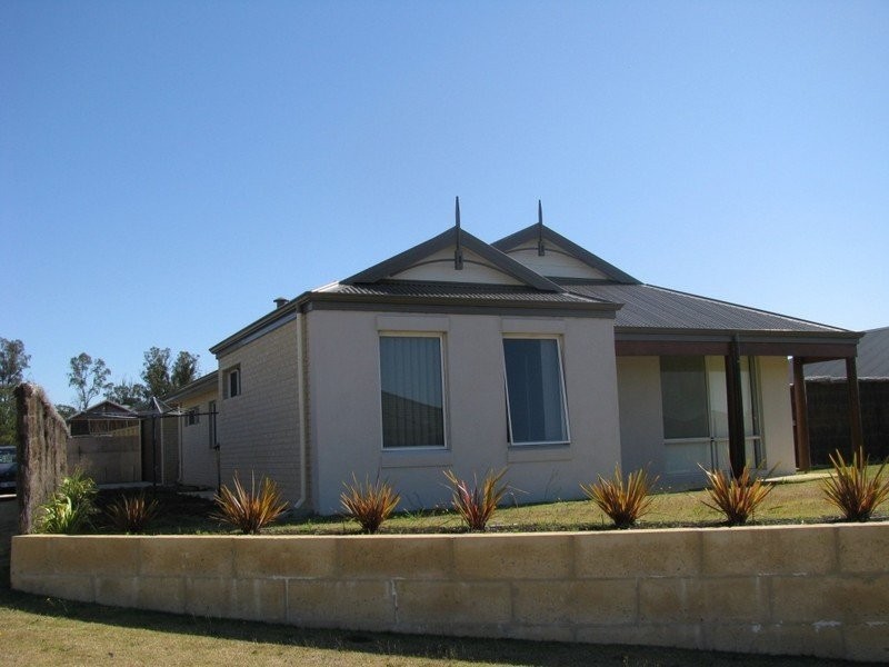 24 Durack Street, Dalyellup WA 6230