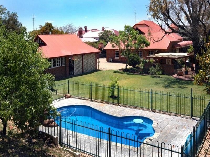 16 Picton Crescent, Bunbury WA 6230