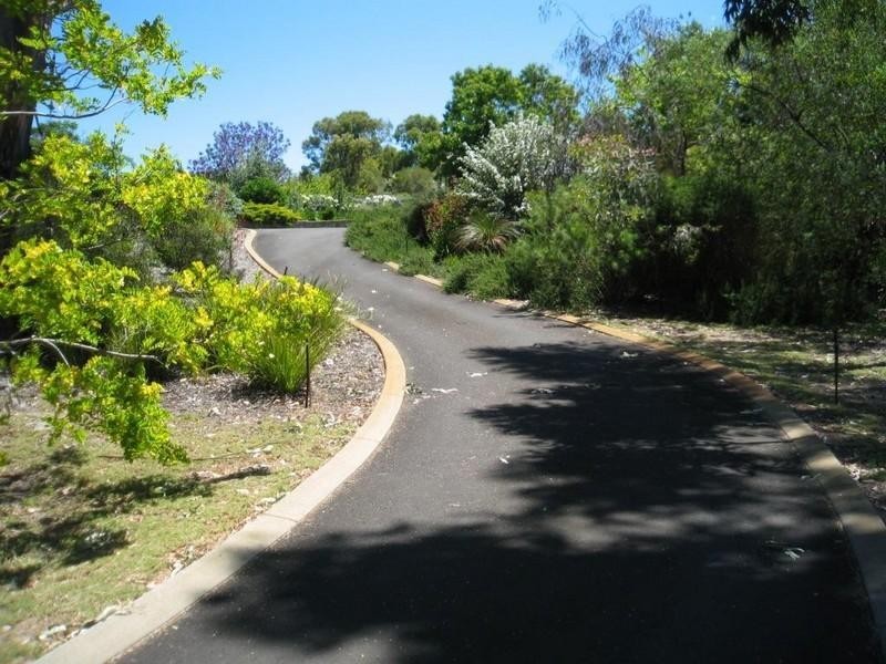 7 Hawkins Drive, Gelorup WA 6230