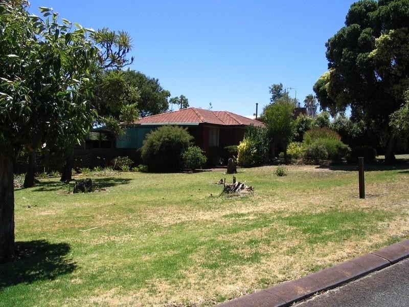 4 Bryant St, Eaton WA 6232