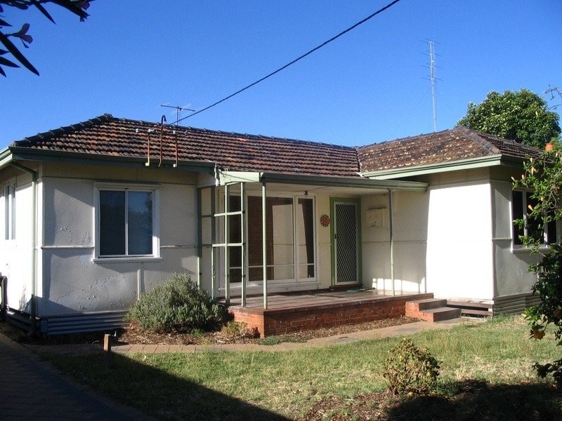 81 Wisbey Street, Carey Park WA 6230