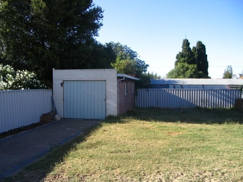 81 Wisbey Street, Carey Park WA 6230