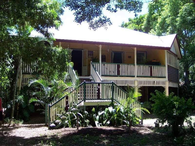 1A Fe Walker St, Abbotsford QLD 4670
