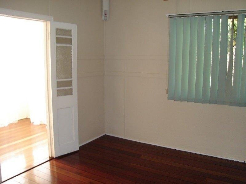 18 Parker Street, Bundaberg QLD 4670
