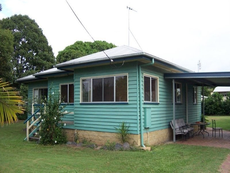 2 Wynter Street, Bundaberg QLD 4670