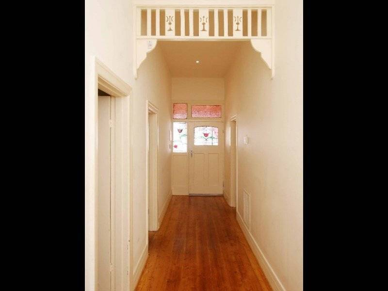 16 Showers St, Preston VIC 3072
