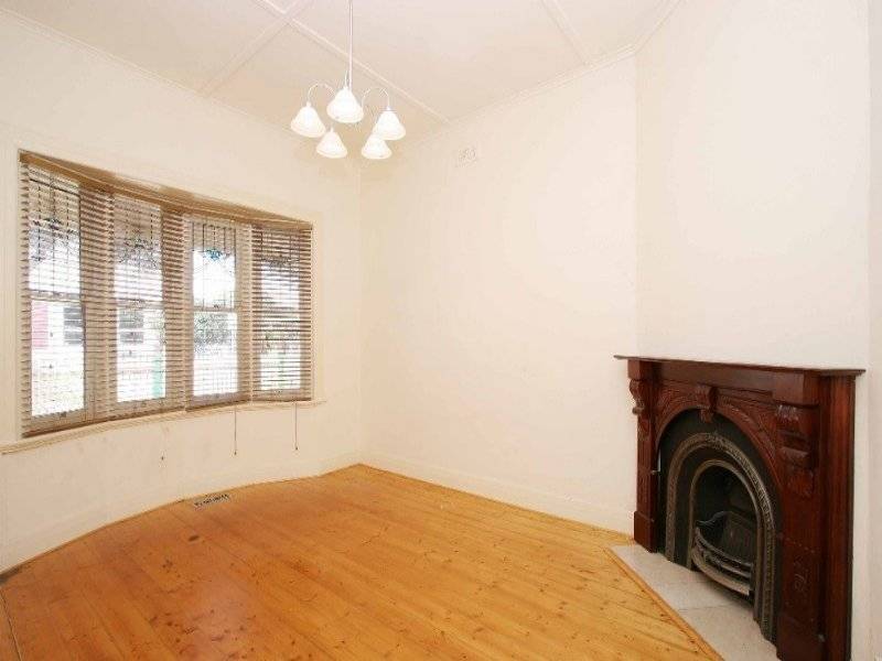 16 Showers St, Preston VIC 3072