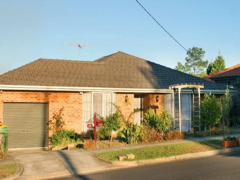 42 Frensham Rd, Watsonia VIC 3087