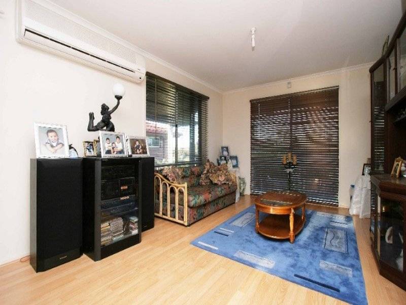 42 Frensham Rd, Watsonia VIC 3087