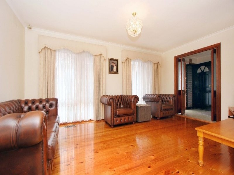 48 Casey Drive, Lalor VIC 3075