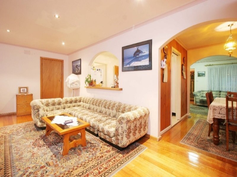 174 Cameron Pde, Watsonia VIC 3087