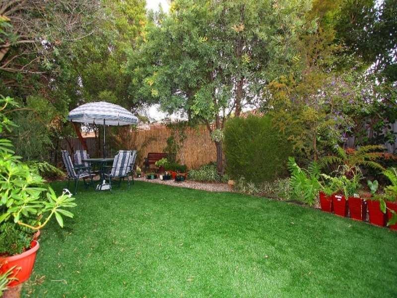 3 Tenterden Place, Mill Park VIC 3082