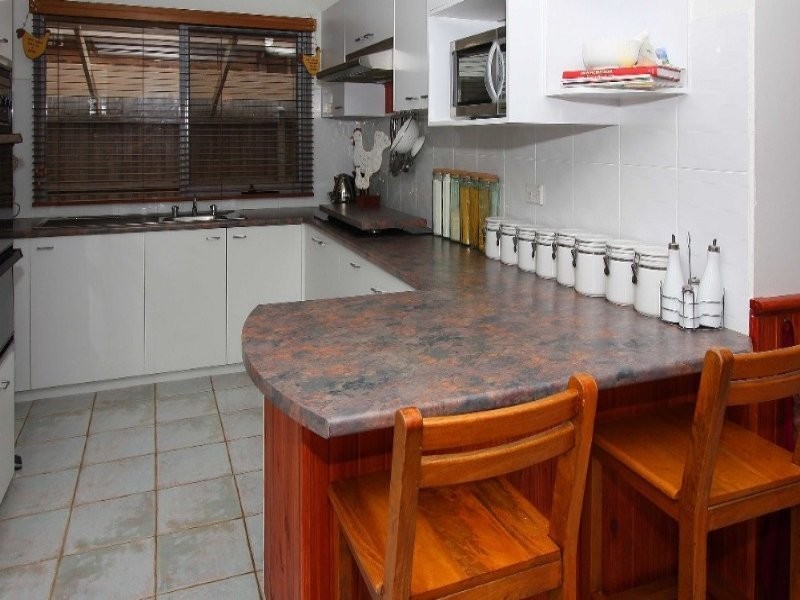 3 Tenterden Place, Mill Park VIC 3082