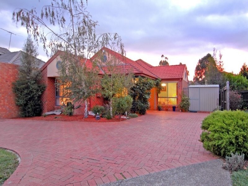 7 Moonstone Walk, Bundoora VIC 3083