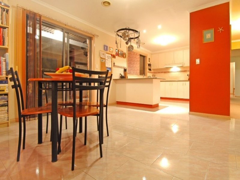 7 Moonstone Walk, Bundoora VIC 3083