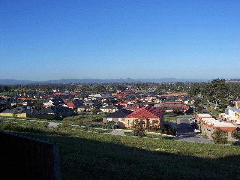 14 Foxtail Terrace, South Morang VIC 3752